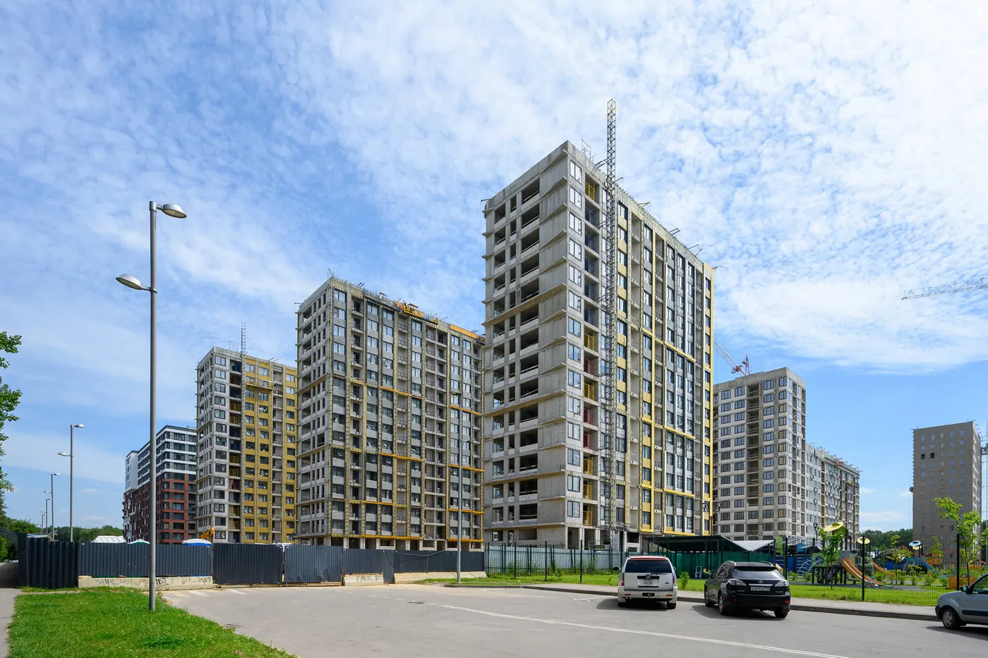 Ход строительства ЖК Левел Лесной (Level Лесной), июль 2026 — кадр 3 из 9