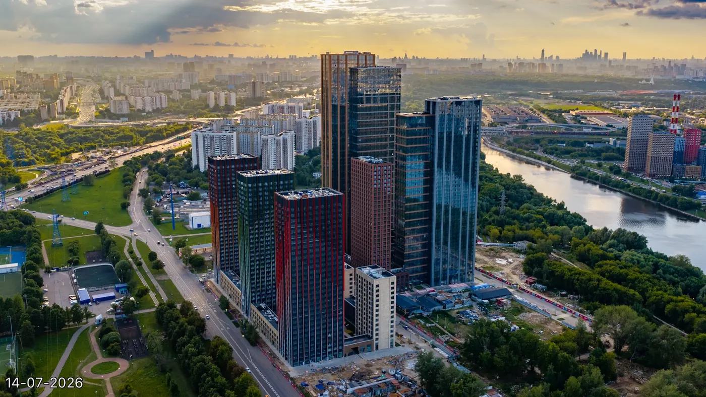 Ход строительства ЖК Вейв (ВЕЙВ), июль 2026 — кадр 8 из 9